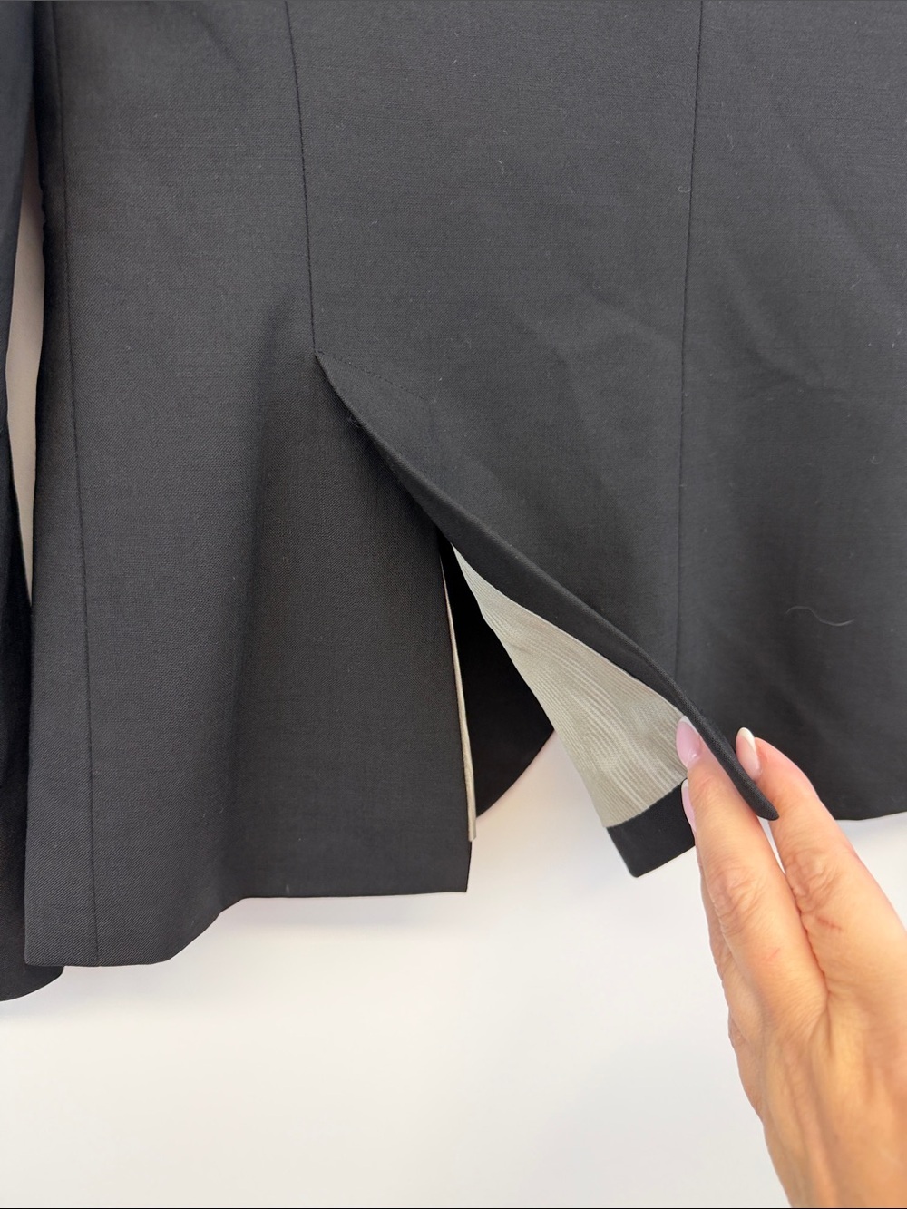 Banana Republic Black 98% Virgin Wool Two-Button Tailored Career Blazer 6 - Picture 7 of 8